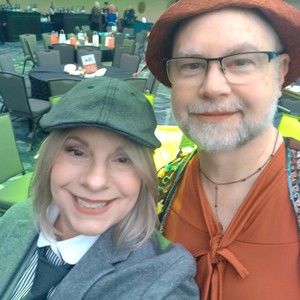 Meet your Posher, Curtis